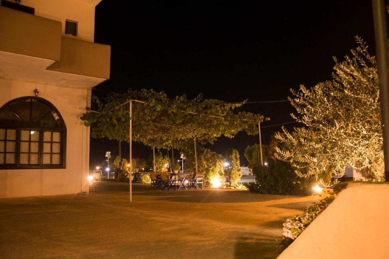 Palm Tree Apartments Psakoudia Ngoại thất bức ảnh